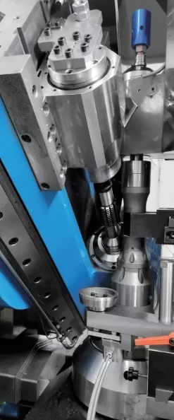 Ever-power CNC hobbing machine in production